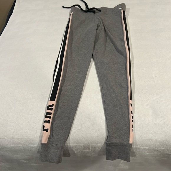 PINK Victoria's Secret Pants - Victoria’s Secret gray yoga leggings